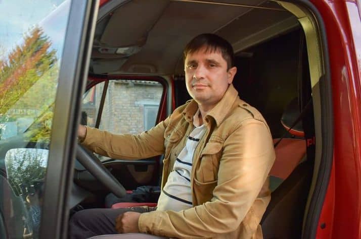 Pastor Vitaly bravely partners with Samaritan’s Purse to transport essential food, medicine, and other supplies to suffering families living in conflict zones within Ukraine.