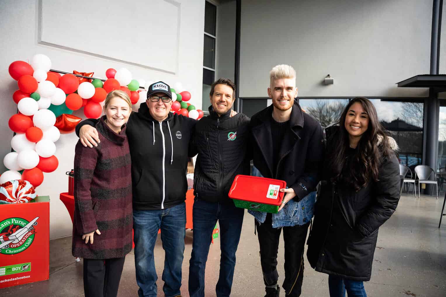 Christian musician Colton Dixon joined Scott Smith, Elizabeth Groff, and shoeboxer packers in Franklin, Tennessee.